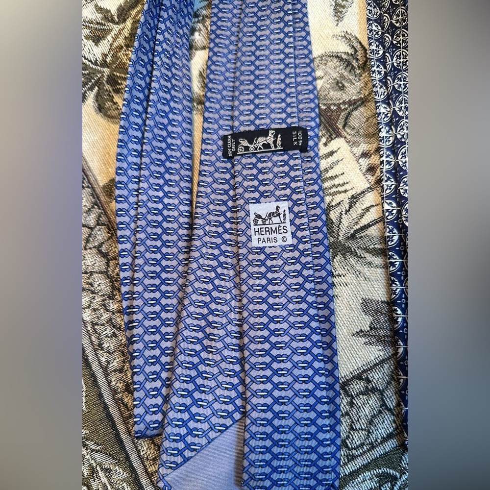 $125 EACH 
Hermes’ silky soft, luxurious tie.